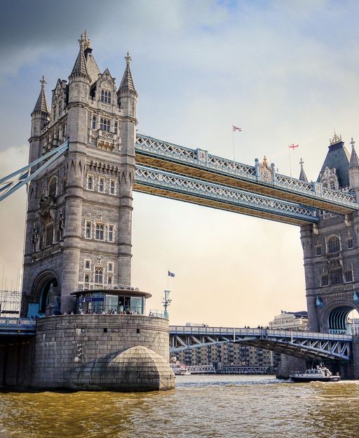 Tower Bridge London — planning a trip to London from the US