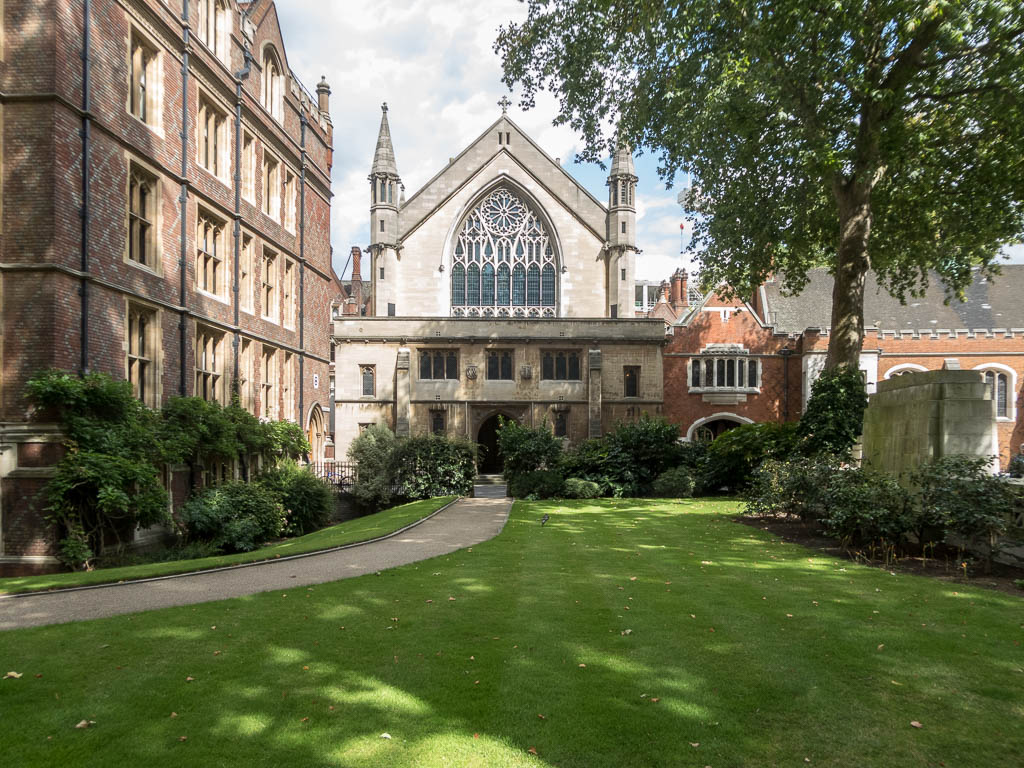 The Medieval Dining Rule That Still Determines Who Can Be a Lawyer in England